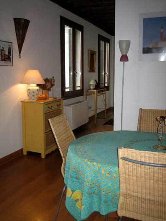 Appartamento Palazzo Celsi Venezia Camera foto